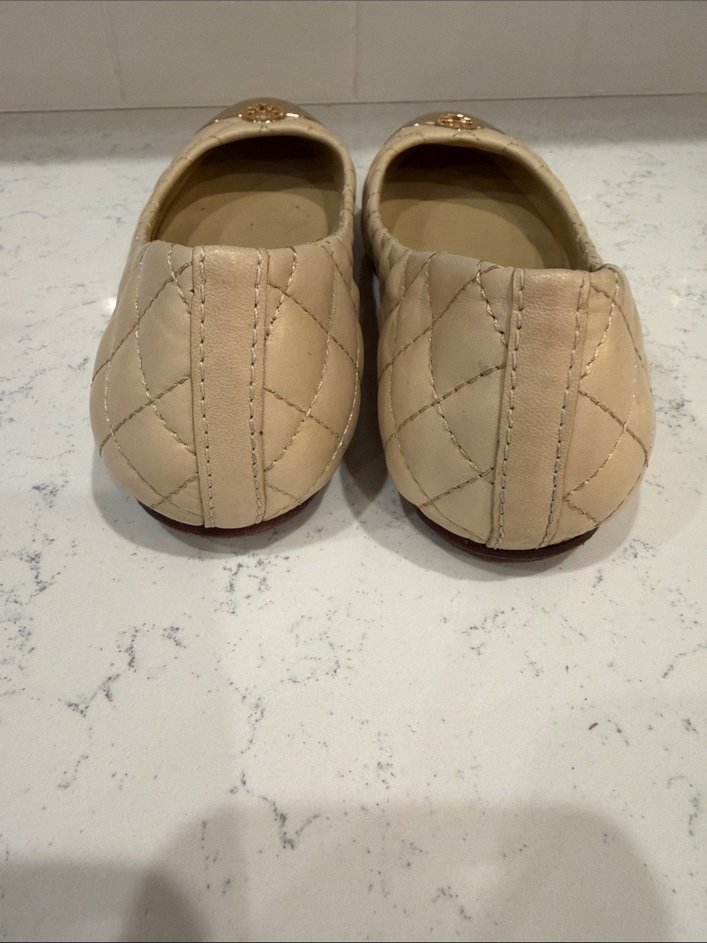 Tory Burch Cream Quilted Ballet Flats with Glam Gold Cap Toe Size 8.5 - Picture 7 of 10